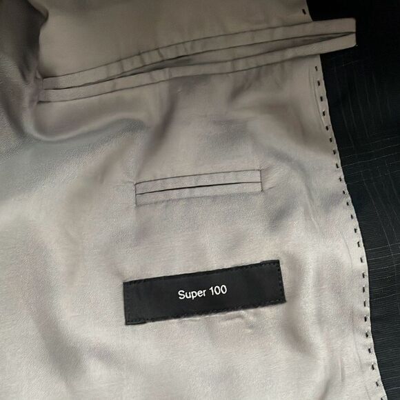 EUC Hugo Boss Black Micro Plaid Suit - Size 40 R - Picture 12 of 14